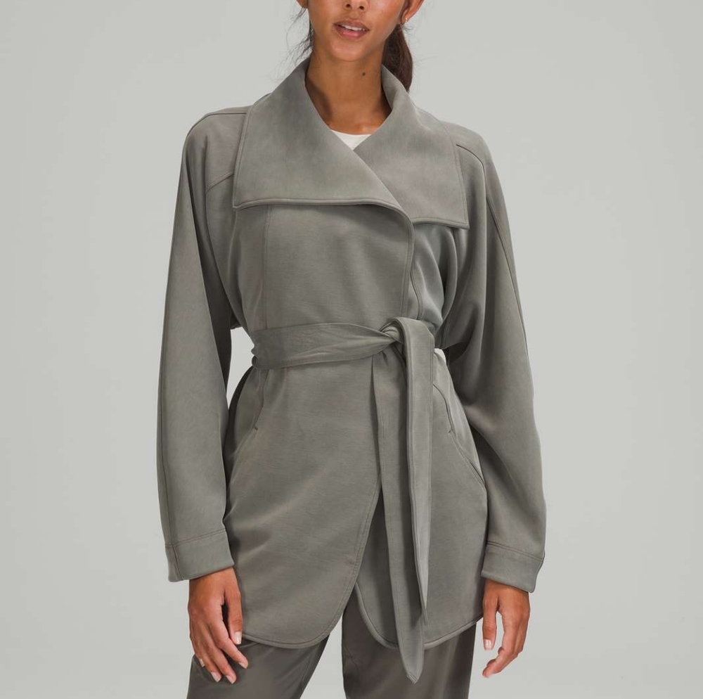 Lululemon Softstreme Belted Wrap green size s/xs